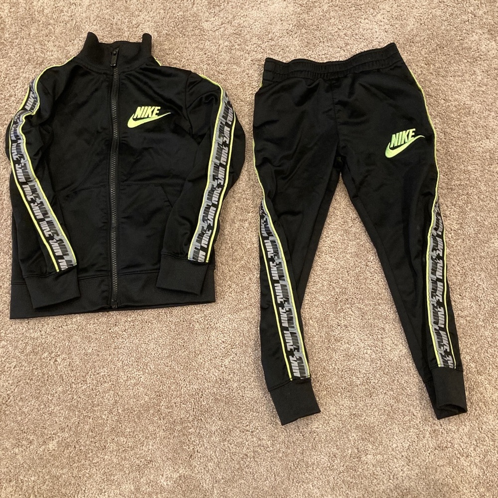 Nike track suit